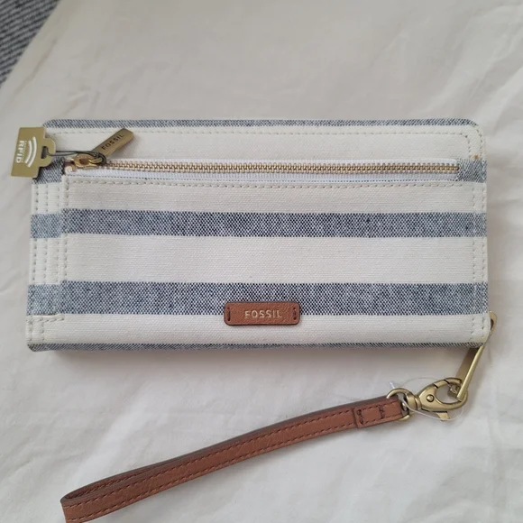 NWT Fossil Logan Blue White Stripe RFID Zip Accordian Wallet Wristlet - Picture 1 of 7